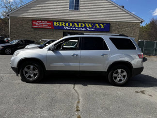 Used 2011 GMC Acadia SLE image 1