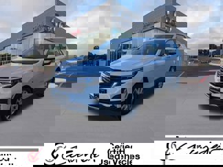 Used 2024 Chevrolet Equinox LT image 1