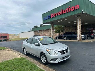 Used 2016 Nissan Versa SV video 1
