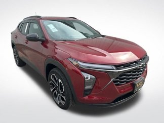 Used 2024 Chevrolet Trax RS image 1