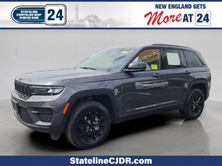 Used 2024 Jeep Grand Cherokee Altitude image 1
