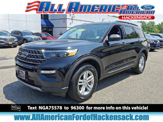 Certified 2022 Ford Explorer XLT w/ Equipment Group 202A image 1
