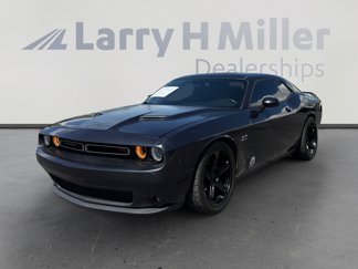 Used 2016 Dodge Challenger R/T image 1