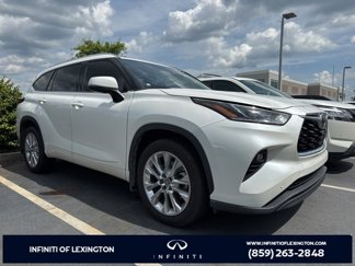 Used 2020 Toyota Highlander Limited image 1
