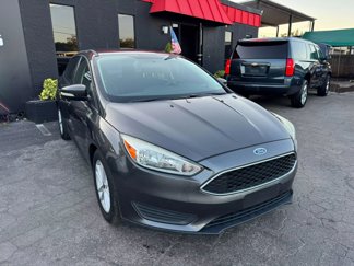 Used 2016 Ford Focus SE image 1