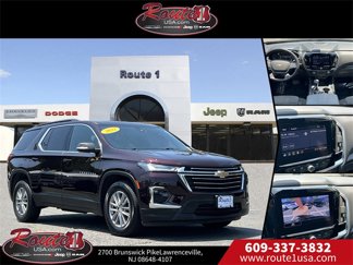 Used 2022 Chevrolet Traverse LT image 1