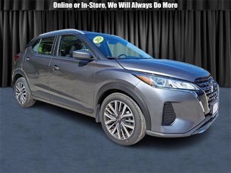 Used 2024 Nissan Kicks SV image 1