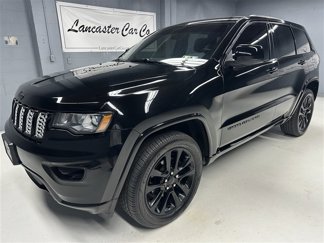 Used 2020 Jeep Grand Cherokee Altitude image 1