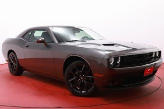 Used 2022 Dodge Challenger SXT w/ Blacktop Package image 1