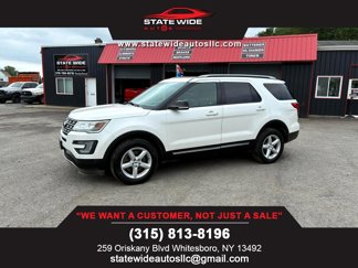 Used 2016 Ford Explorer XLT w/ Equipment Group 202A image 1