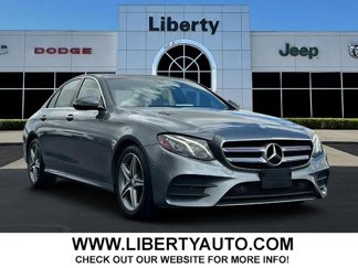 Used 2017 Mercedes-Benz E 300 4MATIC image 1