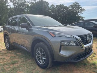 Used 2021 Nissan Rogue S image 1