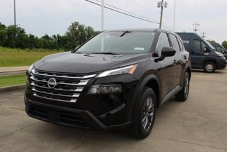 Used 2024 Nissan Rogue S image 1