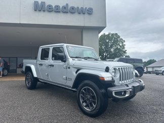Used 2023 Jeep Gladiator Overland image 1