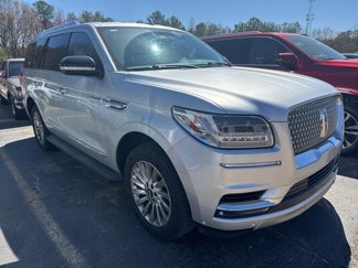 Used 2019 Lincoln Navigator Premiere image 1