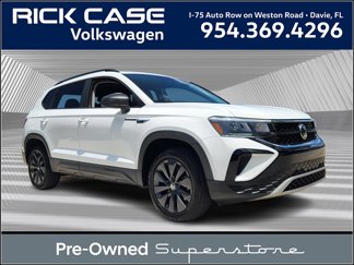 Certified 2022 Volkswagen Taos S image 1