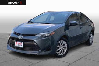 Used 2017 Toyota Corolla LE image 1