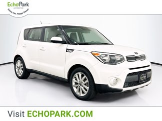 Used 2017 Kia Soul + image 1