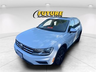Used 2018 Volkswagen Tiguan SEL image 1