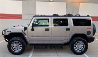 Used 2004 HUMMER H2 w/ Preferred Equipment Group image 1