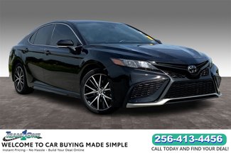 Used 2023 Toyota Camry SE image 1