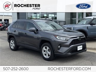 Used 2020 Toyota RAV4 XLE image 1