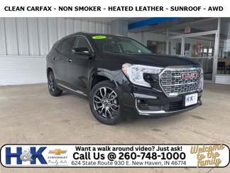 Used 2023 GMC Terrain Denali image 1