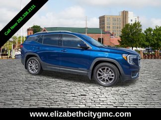 Used 2022 GMC Terrain SLT w/ Tech Package image 1