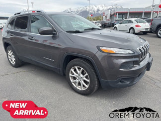 Used 2018 Jeep Cherokee Latitude Plus w/ Cold Weather Group image 1