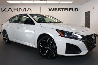 Used 2023 Nissan Altima 2.5 SR image 1