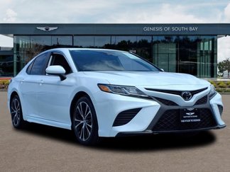 Used 2019 Toyota Camry SE image 1