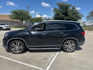 Used 2016 Honda Pilot Touring image 1