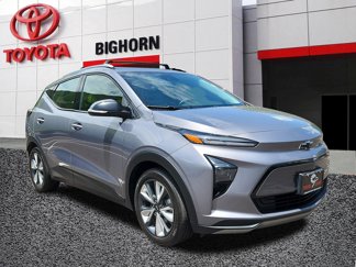 Used 2023 Chevrolet Bolt EUV LT w/ Convenience Package image 1