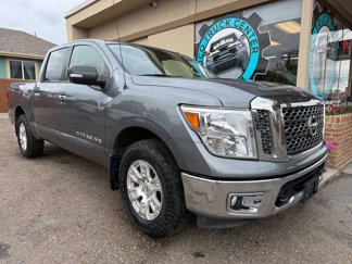 Used 2018 Nissan Titan SV image 1