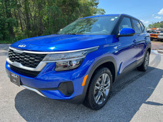 Used 2022 Kia Seltos LX image 1