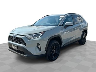 Used 2021 Toyota RAV4 XLE image 1