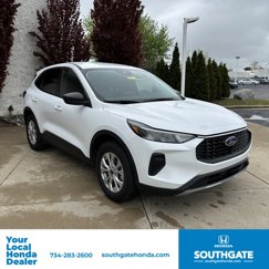 Used 2024 Ford Escape Active image 1
