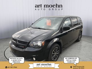Used 2019 Dodge Grand Caravan SE image 1