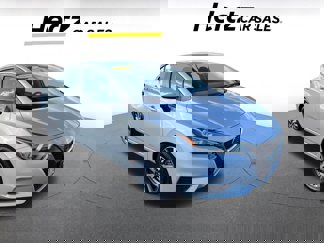 Used 2021 Nissan Versa SV image 1