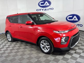 Used 2020 Kia Soul S image 1