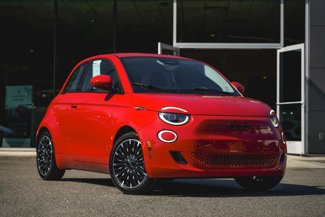 New 2024 FIAT 500 e (RED) image 1