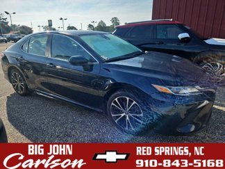 Used 2020 Toyota Camry SE image 1