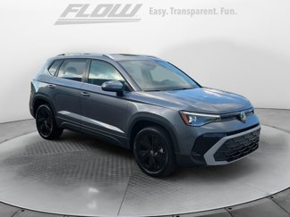 New 2025 Volkswagen Taos SE image 1