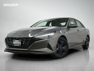 Used 2023 Hyundai Elantra SEL image 1