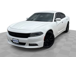 Used 2016 Dodge Charger SXT image 1
