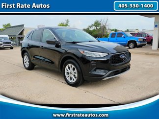 Used 2023 Ford Escape Active image 1