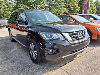 Used 2019 Nissan Pathfinder SL image 1