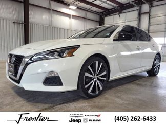 Used 2021 Nissan Altima 2.5 SR image 1