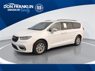 Used 2022 Chrysler Pacifica Touring-L image 1