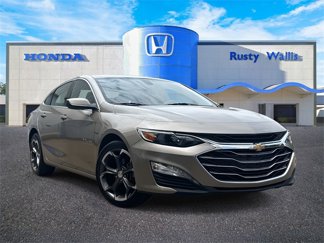 Used 2022 Chevrolet Malibu LT image 1